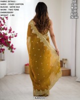 Sari Gulabi traditionnel brodé Avyanka Shahi pour fêtes d'hiver et mariages, en chiffon Fendy infroissable et anti-humidité