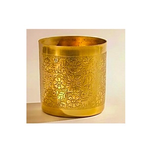 Pot de fleurs en métal plaqué or pour table ou sol, résistant à la rouille, décoratif avec motifs floraux gravés, pour salon, chambre, balcon - Product Image 1