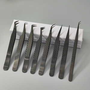 แหนบติดขนตาปลายเพชร 75 องศา ยี่ห้อ Private Logo สีทองพลาสม่า แหนบต่อขนตาปลายไฟเบอร์ - Product Image 6