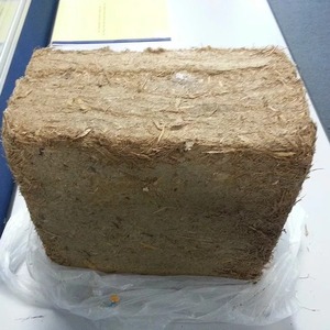 Ballots de bagasse de canne à sucre sèche – Combustible biomasse issu de la canne à sucre – Déchets agricoles pressés – Combustible biomasse brut de bagasse de canne à sucre - Product Image 1