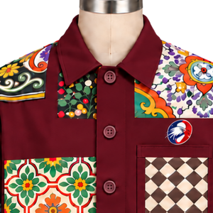 Chaqueta de trabajo estilo mosaico color borgoña, inspirada en el vintage, con estampado floral en patchwork, abotonada, de manga larga, informal, estilo streetwear, abrigo de moda personalizado. - Product Image 3