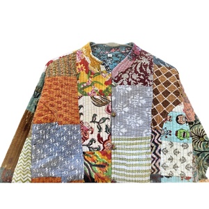Vente en gros de veste indienne matelassée en coton multi-patchwork faite à la main Jaipuri Vintage en coton Kantha réversible sans manches en coton - Product Image 4