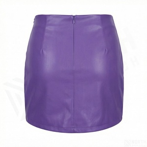 Minifalda de Mujer de Cintura Alta de Piel Sintética Brillante Fruncida Cruzada por Encima de la Rodilla Sólida para Otoño - Product Image 2