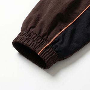 Conjunto Deportivo Personalizado para Hombre |   Conjunto Deportivo Cortavientos |   Fabricante de Ropa Deportiva de Entrenamiento con Marca Privada OEM - Product Image 4