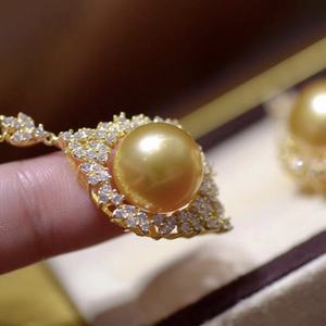 สร้อยคอไข่มุกน้ำจืดแท้ 925 เงินแท้ ไม่มีแกน ประดับด้วยโซ่คล้องไหปลาร้า ดีไซน์สวยงาม ตำหนิเล็กน้อย แสงเงางาม - Product Image 2