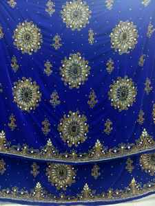 Robe de mariée nigériane de luxe en velours écologique George, brodée de perles, à manches longues, pour toutes les saisons - Product Image 3