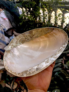 ถาดเปลือกหอยมุกทรงรีขัดเงา งานฝีมือตกแต่งบ้านจากธรรมชาติ - Product Image 4