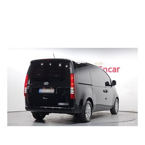 Hyundai Staria Cargo 2024, 3 places, boîte automatique, sièges en cuir, conduite à gauche, norme d'émission Euro V, 26 840 km, Diesel - Product Image 2