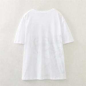 T-shirts imprimés en tricot pour femmes sur mesure, fabricant OEM, coton de qualité supérieure, tissu doux et confortable pour les marques de mode et les commandes en gros - Product Image 2