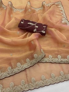 Sari de créateur en soie tissée bicolore Reglance Rich Look, avec broderie de sequins lourds, bordure Aarco et motifs Buttis-Wrinkle magnifiques - Product Image 1