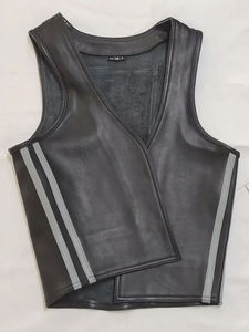 Chaleco Abierto de Acabado Premium para Todas las Estaciones, Diseño Personalizado con Cuero de Alta Calidad, Ajuste Cómodo, Chaleco para Motocicleta - Product Image 3