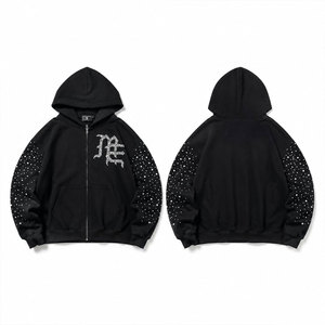 Sudadera con capucha negra para hombre, corte holgado, con estampado de letras brillantes y mangas con pedrería, estilo urbano, para invierno - Product Image 1