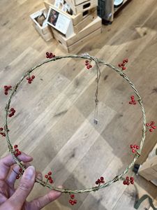 Luxury Metal Leaf Wreath Round Christmas Decoration Handicraft Ornament - Product Image 5