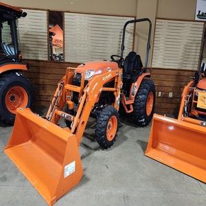รถแทรกเตอร์ขนาดเล็ก Kubota LX2620 4WD ระดับพรีเมียม พร้อมเครื่องยนต์ดีเซล 23.3 แรงม้า ระบบส่งกำลัง HST 3 ระดับ และความสะดวกสบายสำหรับผู้ขับขี่ที่ใช้งานได้จริง - Product Image 4