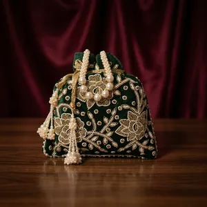 Handmade <b>Green</b> Beaded Embroidery Evening Clutch <b>Purse</b> Party Bag with Half Moon Pattern and Pearl Decoration - Product Image 3