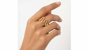 Anillo Ondulado de Oro de 10k, Diseño Personalizado Hecho a Mano, Fabricante de Joyería de Moda Minimalista, Abstracta, en Zigzag, Apilable, para Mujer - Product Image 2