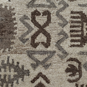Tapis géométrique tribal beige brun, tapis ethnique à motifs de diamants et de symboles pour salon, chambre et intérieurs d'hôtel - Product Image 4
