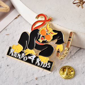 Épingles personnalisées en alliage <span class=keywords><strong>de</strong></span> zinc émaillé avec logo, badges 3D en métal doré ancre panthère, épingles à vêtements personnalisées pour souvenirs - Product Image 3