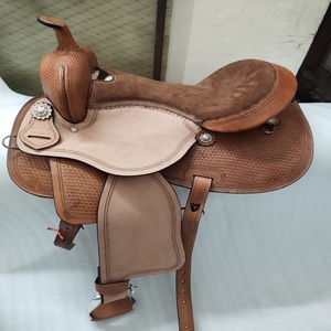 Selle de cheval western Ridex personnalisée en cuir véritable, travaillée à la main, pour l'équitation sur sentier, avec arceaux en bois et plastique, et quincaillerie en acier inoxydable - Product Image 2