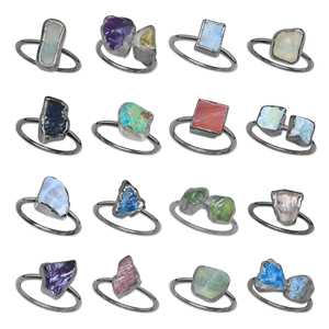 Anillo Fino Más Vendido con Baño de Rodio Negro Rústico, Joyería Hecha a Mano con Engaste de Bisel, Anillo Puro Hecho a Mano, Más Vendido - Product Image 3