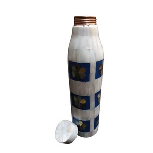 Botella de Agua de Cobre de la Más Alta Calidad, Diseño Minimalista, Termo Portátil de Viaje con Tapa - Product Image 4