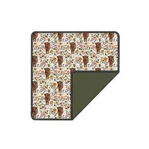 Copertina Avvolgente per Neonati con Stampa Mucca Highland, Morbida in Fibra di Bambù/Spandex, Motivo Floreale, Unisex - Product Image 1