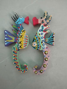 งานฝีมือรูปปลาไม้ ผิวเรียบเนียน ออกแบบมาเพื่อใช้ตกแต่งภายในและสำหรับตลาดขายส่ง - Product Image 2