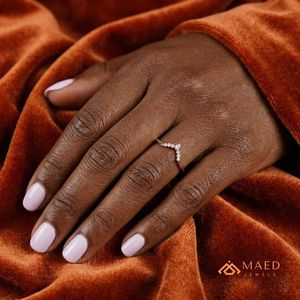 Anillo de compromiso en forma de V con moissanita talla marquesa de plata de ley chapada en oro rosa para mujer, de lujo, estilo nupcial gujarati - Product Image 5