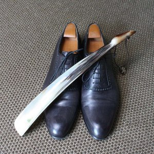 Buffalo horn shoe elegant shoe horn natural material curved design smooth finish durable footwear <b>helper</b> stylish tool - Product Image 4