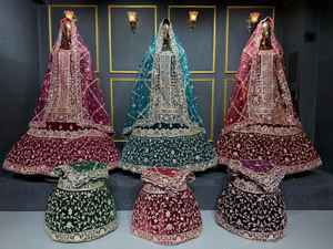 Lehenga Choli Certificado con Bordado Completo, Estilo Nupcial, Nuevo Diseño y Amplio Vuelo para Eventos - Product Image 5