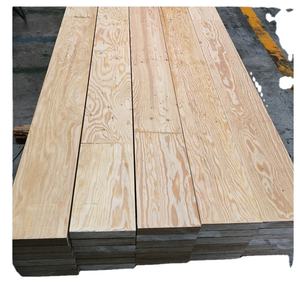 Poutre en LVL de pin structurel du fabricant vietnamien, bois lamellé-collé pour coffrage de construction et support d'échafaudage - Product Image 1