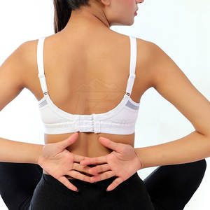 Sujetador deportivo transpirable diseñado para mujeres que necesitan un soporte fuerte y máxima comodidad durante el ejercicio intenso. - Product Image 2