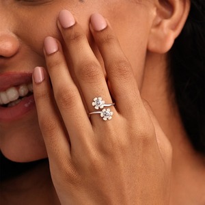 Anillo Abierto Minimalista con Diamante Natural Floral en Plata de Ley 925 |   Joyería Fina Daisy Flower Everyday - Product Image 3