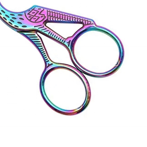 Ciseaux à cuticules en acier inoxydable arc-en-ciel, lame courbée, pointe acérée, trou rond, outils de manucure durables pour adultes, ciseaux fantaisie - Product Image 6