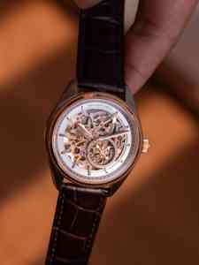 นาฬิกาข้อมือผู้ชาย รุ่น Round Alexander Ferros 9262D-02 สายสแตนเลส ตัวเรือนสีแซฟไฟร์ กันน้ำ ระบบจักรกล ออโตเมติก แฟชั่น แสดงผลแบบอนาล็อก - Product Image 6