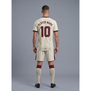 Camiseta de Fútbol Retro Personalizada para Hombre, 100% Poliéster, Marca Privada OEM, Uniforme Deportivo - Product Image 2