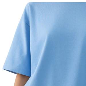 Camiseta de Algodón Oversize para Mujer, Corte Holgado, Hombros Caídos, Cuello Redondo, Estilo Casual Urbano, Personalizable con Logotipo, Venta al Por Mayor OEM - Product Image 2