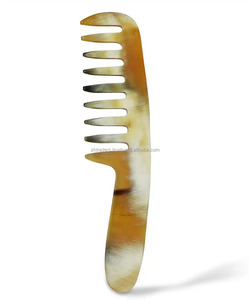 Peigne en corne de buffle 100% naturel - Poli - Antistatique - Fait à la main - Peigne de poche - Moyen Âge - Écologique - Compact - Moderne - Product Image 5