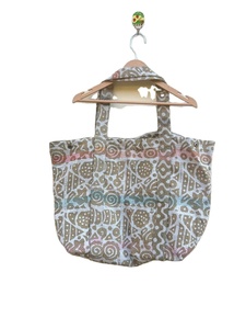 Sac fourre-tout matelassé patchwork en gros – Grand sac à main en coton à bandoulière pour femme - Product Image 1
