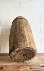 Maceta de madera rústica tallada a mano para decoración del hogar con acabado de madera natural y diseño duradero - Product Image 3