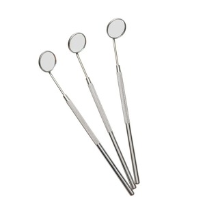 กระจกตรวจฟัน 15 ซม. ด้ามจับแบบ Ergonomic สีเงิน ลายกันลื่น ใช้งานด้วยมือ สองด้าน ป้องกันฝ้า ใช้ซ้ำได้ เครื่องมือผ่าตัดระดับ Class I - Product Image 2