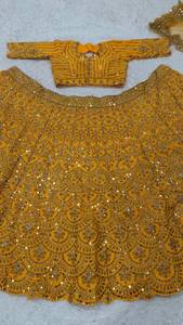 Lehenga Choli, Traje Tradicional Indio para Bodas, Bellamente Diseñado con Lentejuelas para Ocasiones Especiales, Atuendo Elegante para Mujer - Product Image 5