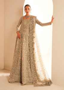 Vestido de novia de lujo con cuello alto, detalles de encaje, cola larga, estilo elegante para ceremonia de novia tradicional y moderna. - Product Image 5