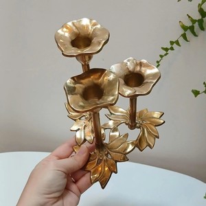 เชิงเทียนทองเหลืองลายใบแปะก๊วย ของตกแต่งบ้านที่ทนทาน - Product Image 5