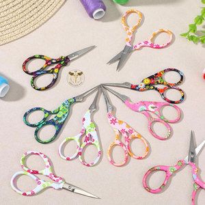 Juego de 12 Tijeras de Bordado Profesionales con Funda de Cuero Artificial, Tijeras de Acero Inoxidable para Cortar Hilo de Coser - Product Image 6