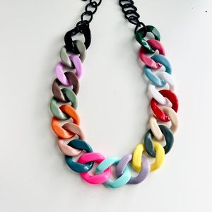 Collier tendance en résine à maillons, pendentif coloré en plastique épais pour femme, bijoux de mode tendance à maillons - Product Image 2