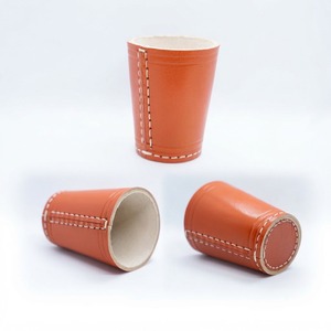 Coupe à dés Yahtzee - Coupe à dés en cuir véritable sur mesure pour les jeux de hasard, les casinos, les jeux de société - Product Image 5