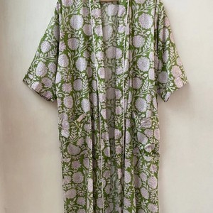 Robe kimono en coton fleuri faite à la main, vêtements de nuit bohèmes, robe de demoiselle d'honneur, robe de mariée, robe d'été en coton, peignoir, cadeau - Product Image 3