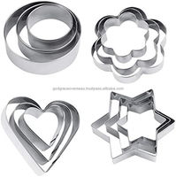 Juego de Cortadores de Galletas de Acero Inoxidable con Forma de Corazón y Flores Navideñas, 6 Piezas, Aptos para Lavavajillas, en Oferta