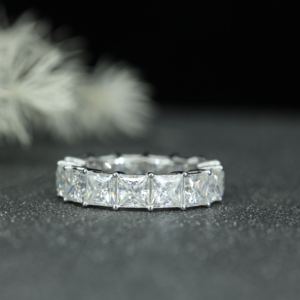 Anillo de Eternidad de Moissanita con Corte Princesa de Lujo, Plata de Ley 925, Anillo de Eternidad Completo, Anillo de Boda para Mujer, Joyería Personalizada al por Mayor - Product Image 6